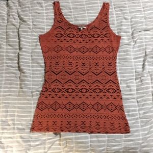 Textured tank